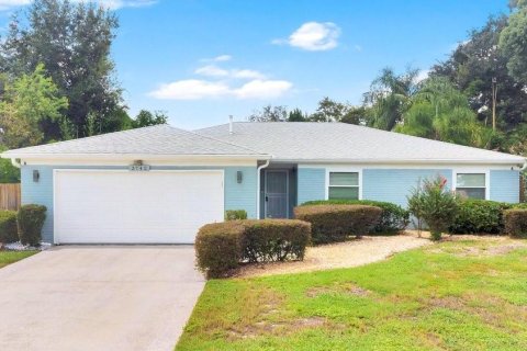 House in Casselberry, Florida 3 bedrooms, 141.95 sq.m. № 2368822