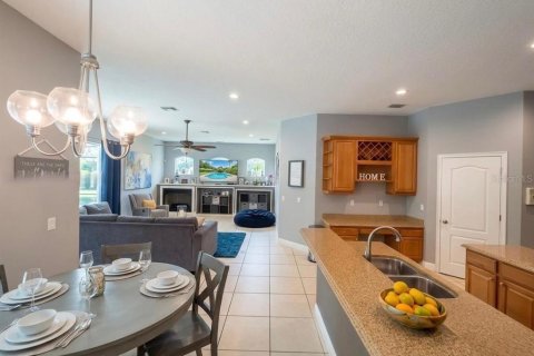 House in DeBary, Florida 5 bedrooms, 318.47 sq.m. № 2096279 - photo 2