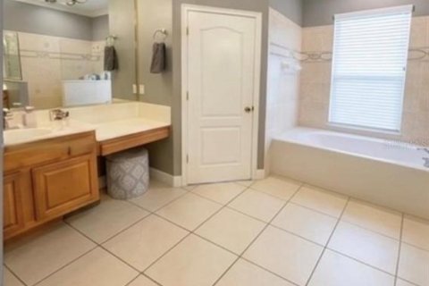 House in DeBary, Florida 5 bedrooms, 318.47 sq.m. № 2096279 - photo 16