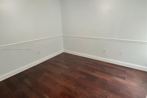 Villa ou maison à louer à Miami, Floride: 4 chambres, 169.18 m2 № 1839356 - photo 30