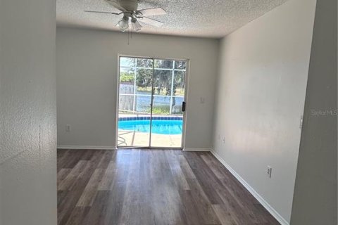 Villa ou maison à louer à Kissimmee, Floride: 4 chambres, 170.85 m2 № 2109630 - photo 30