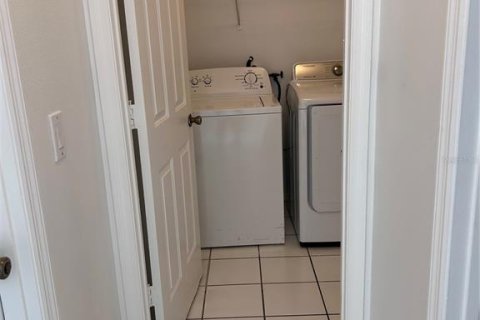Villa ou maison à louer à Kissimmee, Floride: 4 chambres, 170.85 m2 № 2109630 - photo 26