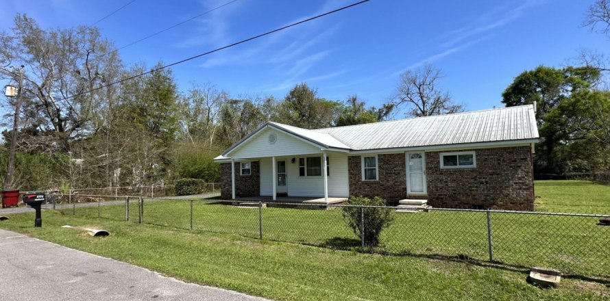 Casa en Baker, Florida 4 dormitorios, 158.86 m2 № 560015