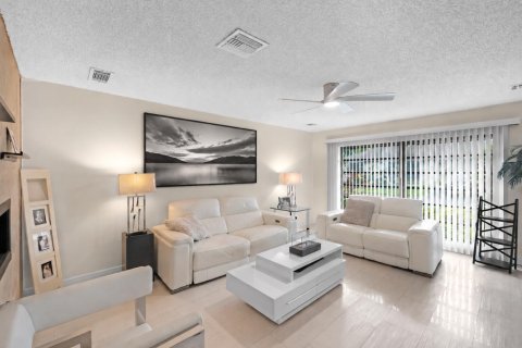 Condominio en alquiler en Boynton Beach, Florida, 2 dormitorios, 130.06 m2 № 2421995 - foto 6