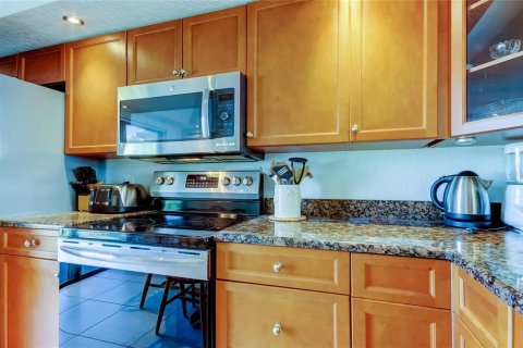 Adosado en venta en Treasure Island, Florida, 2 dormitorios, 141.21 m2 № 2166153 - foto 12