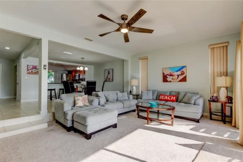 Adosado en venta en Treasure Island, Florida, 2 dormitorios, 141.21 m2 № 2166153 - foto 3