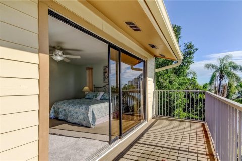 Adosado en venta en Treasure Island, Florida, 2 dormitorios, 141.21 m2 № 2166153 - foto 23