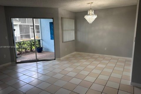 Condo in Homestead, Florida, 2 bedrooms  № 1944752 - photo 2