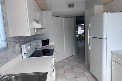 Condo in Homestead, Florida, 2 bedrooms  № 1944752 - photo 4