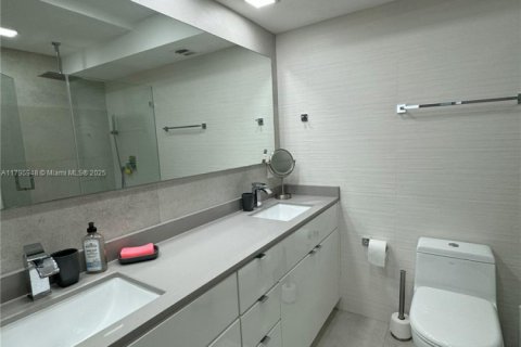 Condo in Bay Harbor Islands, Florida, 1 bedroom  № 1874320 - photo 13