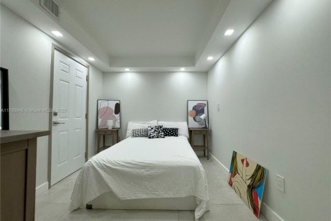 Condo in Bay Harbor Islands, Florida, 1 bedroom  № 1874320 - photo 19