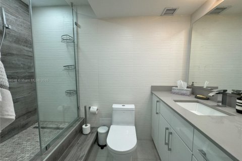 Condo in Bay Harbor Islands, Florida, 1 bedroom  № 1874320 - photo 17