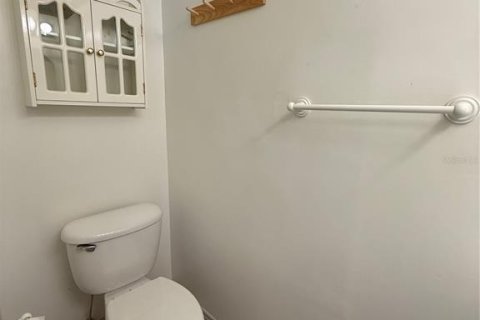 Снять в аренду таунхаус в Гейнсвилл, Флорида 4 комнаты, 83.61м2, № 2110035 - фото 13