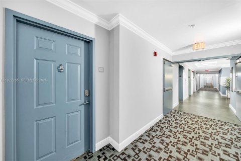 Copropriété à vendre à West Palm Beach, Floride: 1 chambre, 61.87 m2 № 1976679 - photo 3