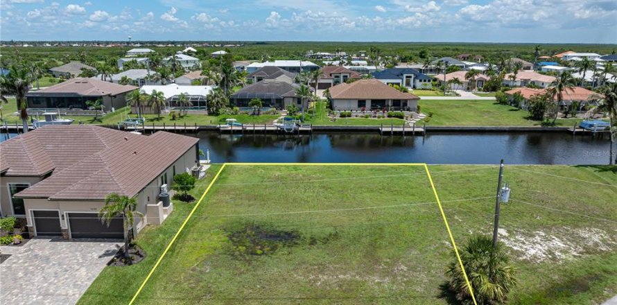 Terrain à Punta Gorda, Floride № 1793205