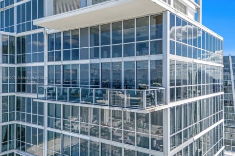 Condominio en venta en Miami, Florida, 2 dormitorios, 280.29 m2 № 1939288 - foto 2