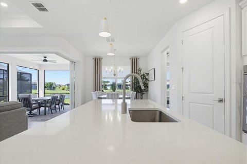 Villa ou maison à vendre à Englewood, Floride: 3 chambres, 197.97 m2 № 2201619 - photo 8