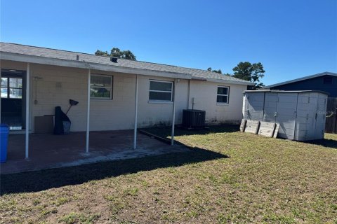 Villa ou maison à louer à Pinellas Park, Floride: 3 chambres, 106.84 m2 № 2414074 - photo 17