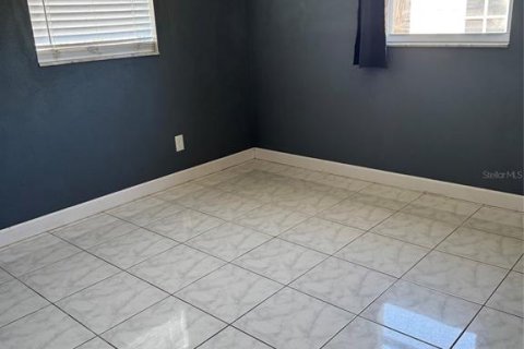 Villa ou maison à louer à Pinellas Park, Floride: 3 chambres, 106.84 m2 № 2414074 - photo 11
