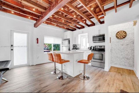 Apartment in Miami, Florida 2 bedrooms, 65.03 sq.m. № 1952669 - photo 8