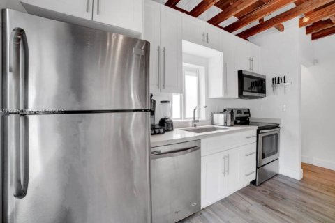 Apartment in Miami, Florida 2 bedrooms, 65.03 sq.m. № 1952669 - photo 4