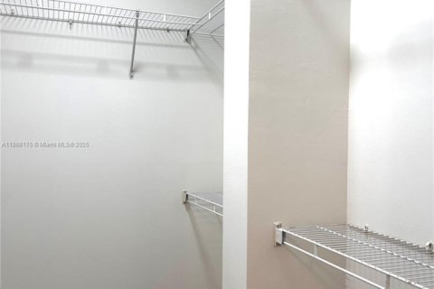 Townhouse in Delray Beach, Florida 2 bedrooms, 121.7 sq.m. № 1942242 - photo 17