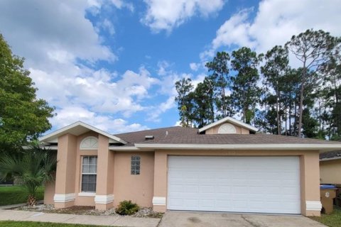 House in Kissimmee, Florida 3 bedrooms, 146.32 sq.m. № 1912317 - photo 1