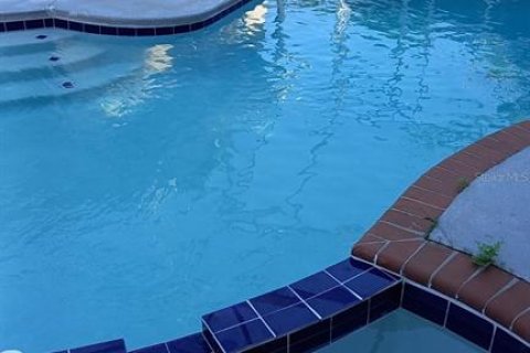 House in Kissimmee, Florida 3 bedrooms, 146.32 sq.m. № 1912317 - photo 12