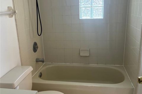 House in Kissimmee, Florida 3 bedrooms, 146.32 sq.m. № 1912317 - photo 14