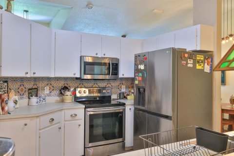 House in Edgewater, Florida 4 bedrooms, 273.5 sq.m. № 2202187 - photo 13