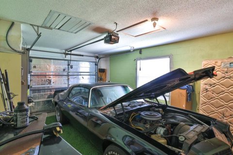 House in Edgewater, Florida 4 bedrooms, 273.5 sq.m. № 2202187 - photo 28