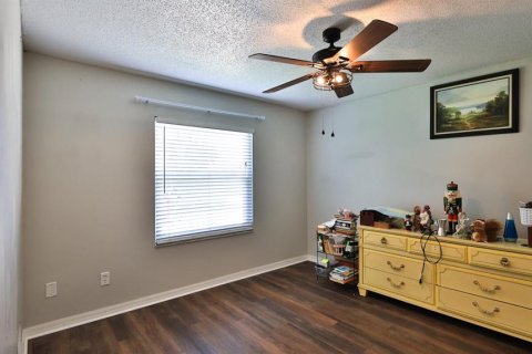 House in Edgewater, Florida 4 bedrooms, 273.5 sq.m. № 2202187 - photo 18