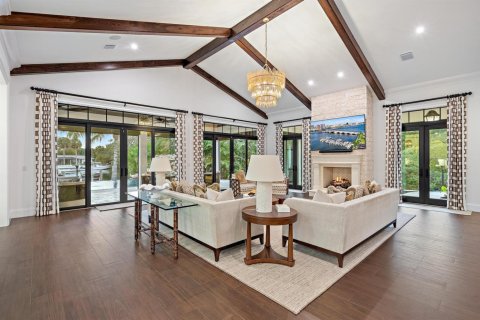 House in Jupiter, Florida 4 bedrooms, 385.08 sq.m. № 2178331 - photo 22