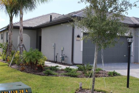 Casa en alquiler en Bradenton, Florida, 2 dormitorios, 131.36 m2 № 1354262 - foto 2