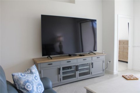 Casa en alquiler en Bradenton, Florida, 2 dormitorios, 131.36 m2 № 1354262 - foto 12