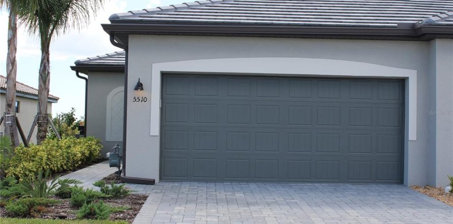 Casa en Bradenton, Florida 2 dormitorios, 131.36 m2 № 1354262