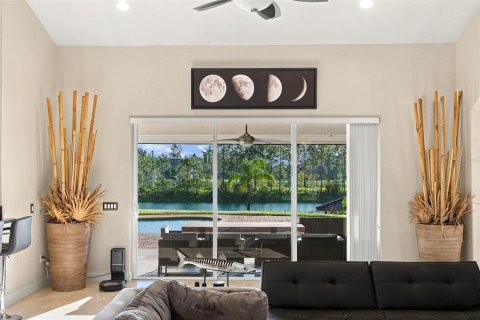House in Clermont, Florida 4 bedrooms, 259.66 sq.m. № 2418691 - photo 5