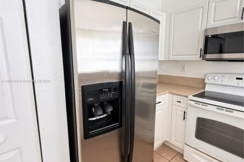 Adosado en alquiler en Homestead, Florida, 4 dormitorios, 163.97 m2 № 1933634 - foto 8