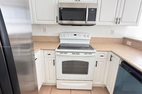Adosado en alquiler en Homestead, Florida, 4 dormitorios, 163.97 m2 № 1933634 - foto 7