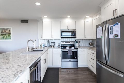 Copropriété à louer à Saint Petersburg, Floride: 2 chambres, 95.69 m2 № 2234152 - photo 11