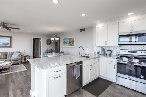 Copropriété à louer à Saint Petersburg, Floride: 2 chambres, 95.69 m2 № 2234152 - photo 12