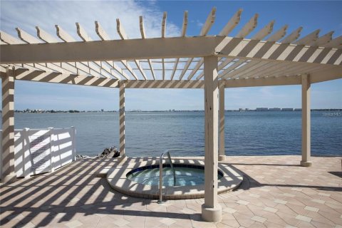 Copropriété à louer à Saint Petersburg, Floride: 2 chambres, 95.69 m2 № 2234152 - photo 7