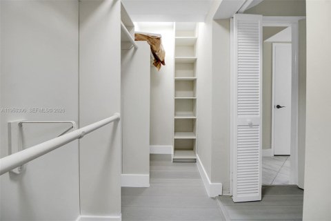 Villa ou maison à vendre à Hollywood, Floride: 3 chambres, 174.56 m2 № 2005881 - photo 24