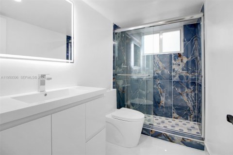 Villa ou maison à vendre à Hollywood, Floride: 3 chambres, 174.56 m2 № 2005881 - photo 22