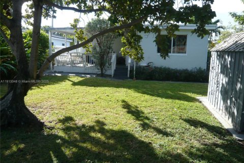 Casa en venta en Miami, Florida, 3 dormitorios, 135.64 m2 № 1968445 - foto 18