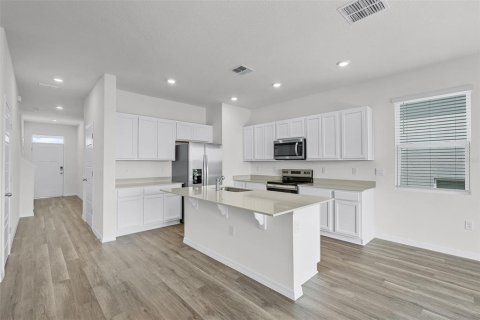 Adosado en venta en Winter Haven, Florida, 3 dormitorios, 163.32 m2 № 2215467 - foto 6