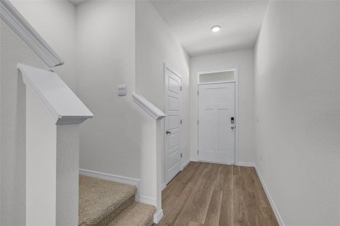 Adosado en venta en Winter Haven, Florida, 3 dormitorios, 163.32 m2 № 2215467 - foto 3