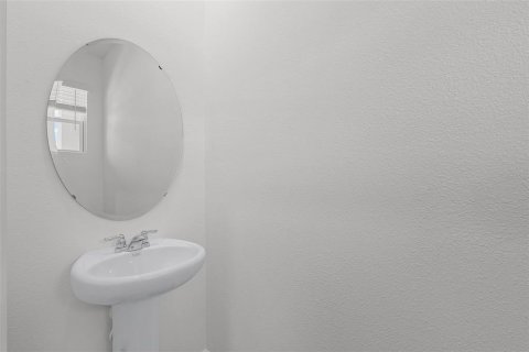 Adosado en venta en Winter Haven, Florida, 3 dormitorios, 163.32 m2 № 2215467 - foto 16