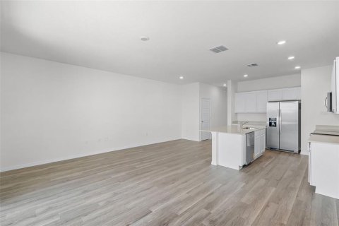 Adosado en venta en Winter Haven, Florida, 3 dormitorios, 163.32 m2 № 2215467 - foto 10