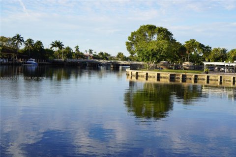 Copropriété à louer à Hallandale Beach, Floride: 2 chambres, 112.41 m2 № 1985761 - photo 9